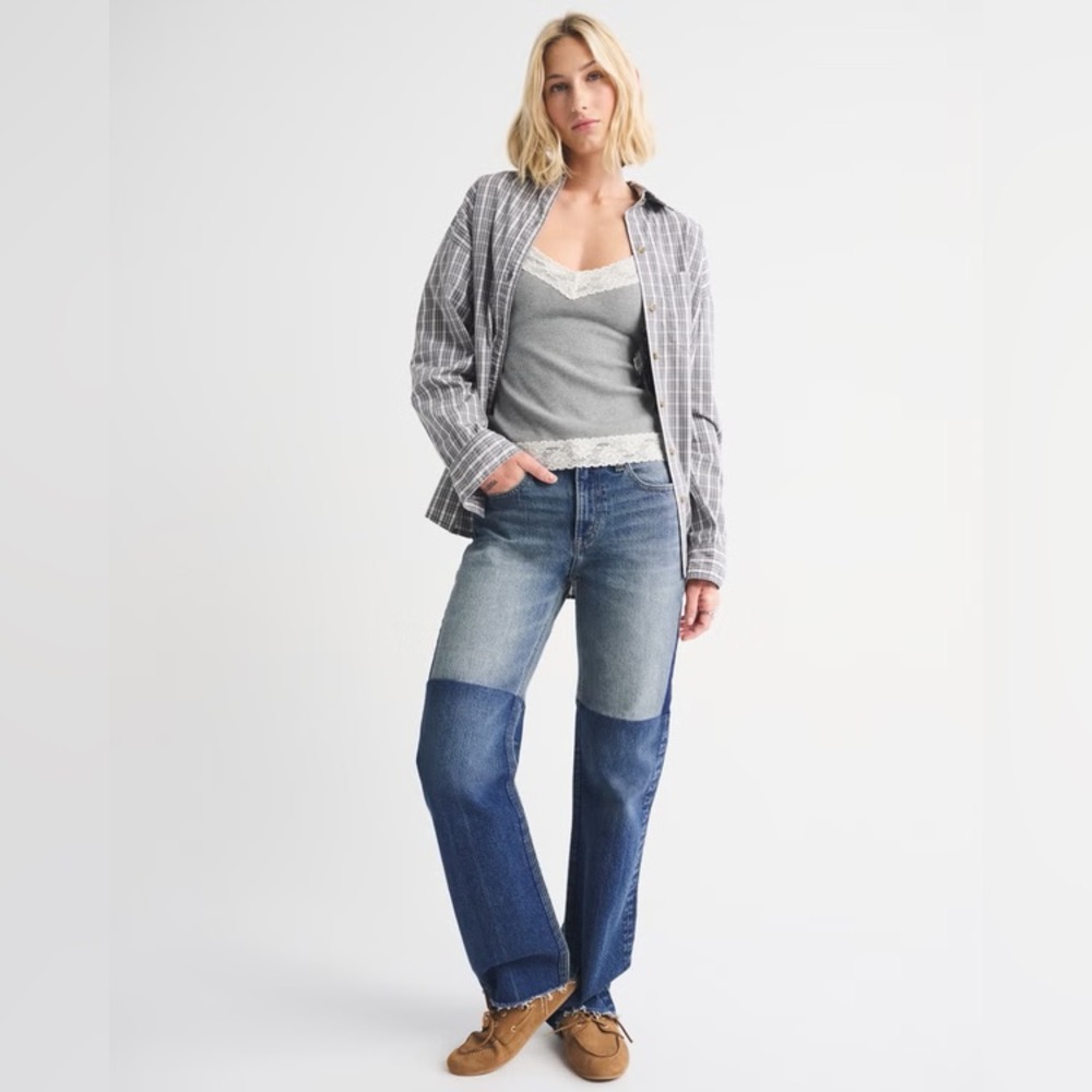 ABERCROMBIE & FITCH - high rise 90’s relaxed reworked jeans - NEW WITH TAGS